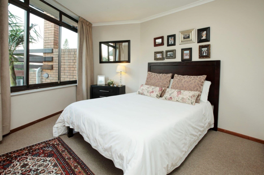 To Let 5 Bedroom Property for Rent in Welgemoed Western Cape